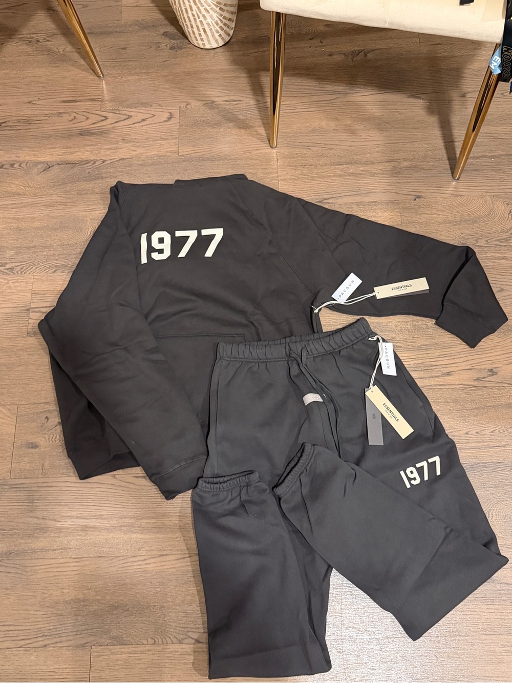 1977 essential set brown